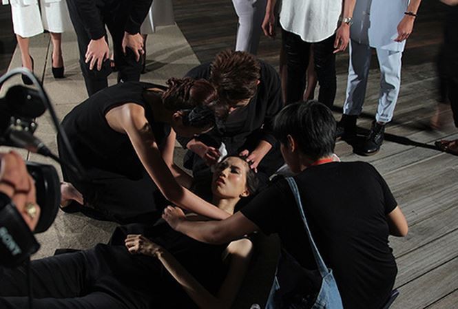 Không chỉ thi Hoa hậu, Next Top Model toàn thế giới cũng có nhiều ca ngất xỉu trên sóng truyền hình - Ảnh 10. Không chỉ thi Hoa hậu, Next Top Model toàn thế giới cũng có nhiều ca ngất xỉu trên sóng truyền hình - Ảnh 10.