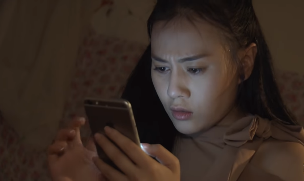 Quỳnh Búp Bê tập 21: Quỳnh Kool - em gái Lan - bị My Sói dụ vào ngành- Ảnh 4. Quỳnh Búp Bê tập 21: Quỳnh Kool - em gái Lan - bị My Sói dụ vào ngành- Ảnh 4.