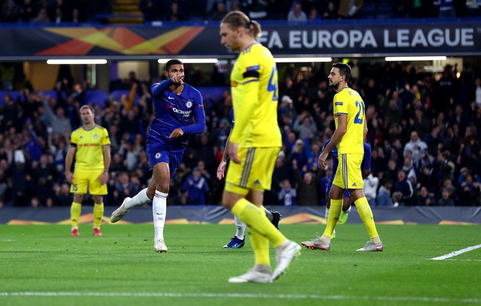 Siêu dự bị lập hat-trick đầu tiên trong đời, Chelsea làm gỏi vị khách phương xa - Ảnh 2.