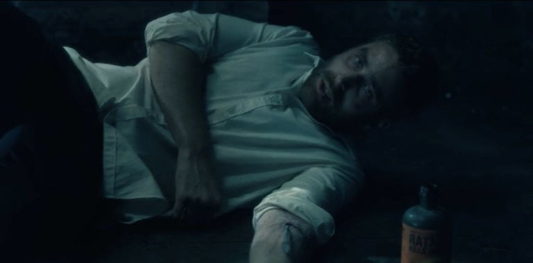 Đáng thương như cặp sinh đôi của The Haunting of Hill House: Người chết không nhắm mắt, kẻ chìm trong nghiện ngập - Ảnh 5.