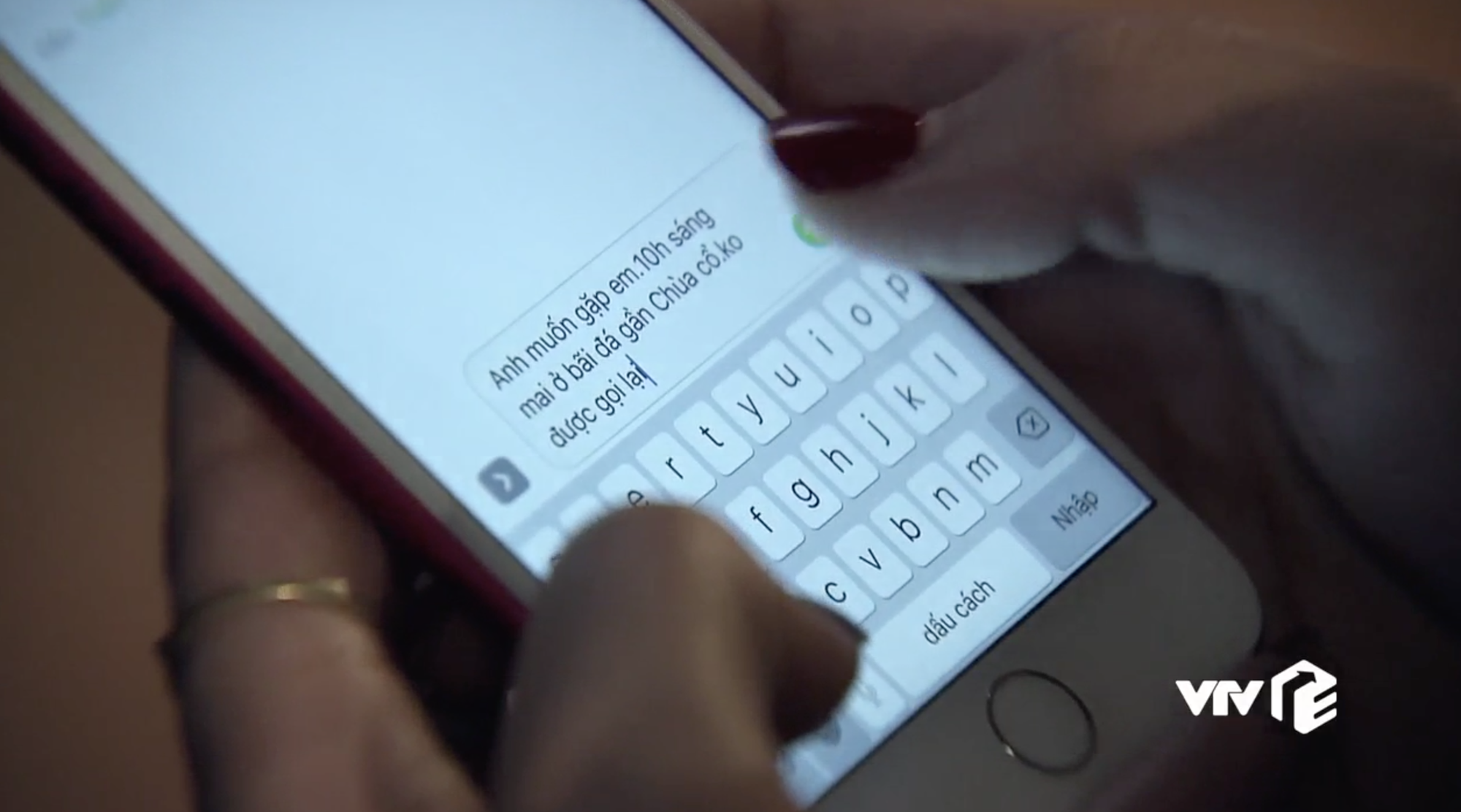 Những bí kíp sinh tồn nằm trong lòng bàn tay mà biên kịch nhất quyết không cho nhân vật của Quỳnh Búp Bê sử dụng - Ảnh 2.