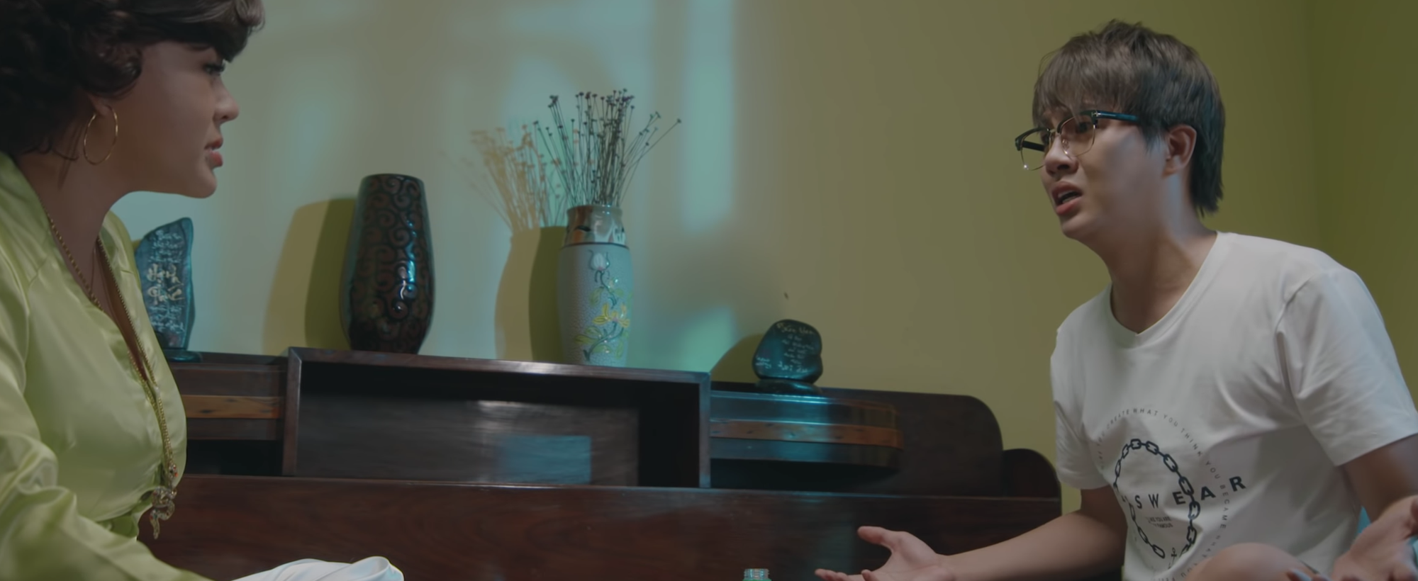 Duy Khánh vừa lột bỏ hình tượng giả gái, làm trai thẳng đã bị Emma thả thính ngay lập tức - Ảnh 2.