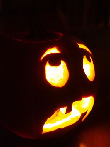 Những ý tưởng chạm khắc bí ngô đẹp độc và dị cho mùa Halloween - Ảnh 10.