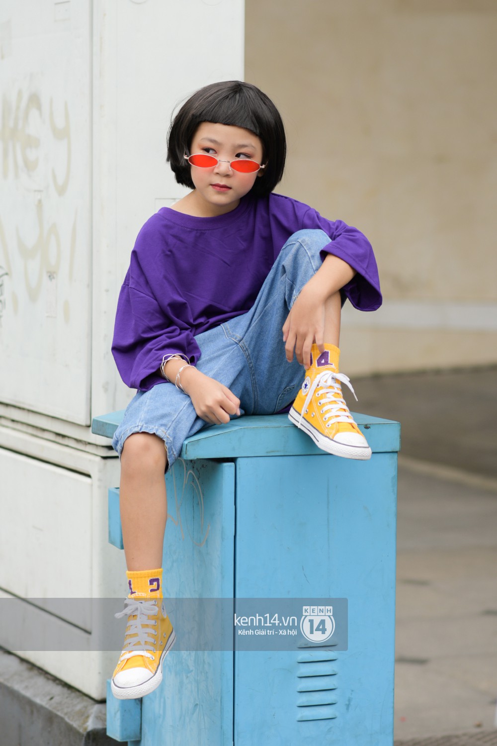 Street style ngày cuối VIFW: giới trẻ lên đồ đơn giản với độ ứng dụng cao hơn, các nhóc tì tiếp tục tranh spotlight - Ảnh 13.