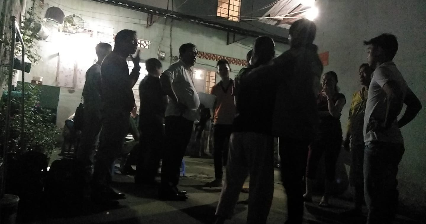 TP. HCM: Phát hiện người phụ nữ chết úp mặt, nghi bị người tình siết cổ trong nhà vệ sinh - Ảnh 1. TP. HCM: Phát hiện người phụ nữ chết úp mặt, nghi bị người tình siết cổ trong nhà vệ sinh - Ảnh 1.