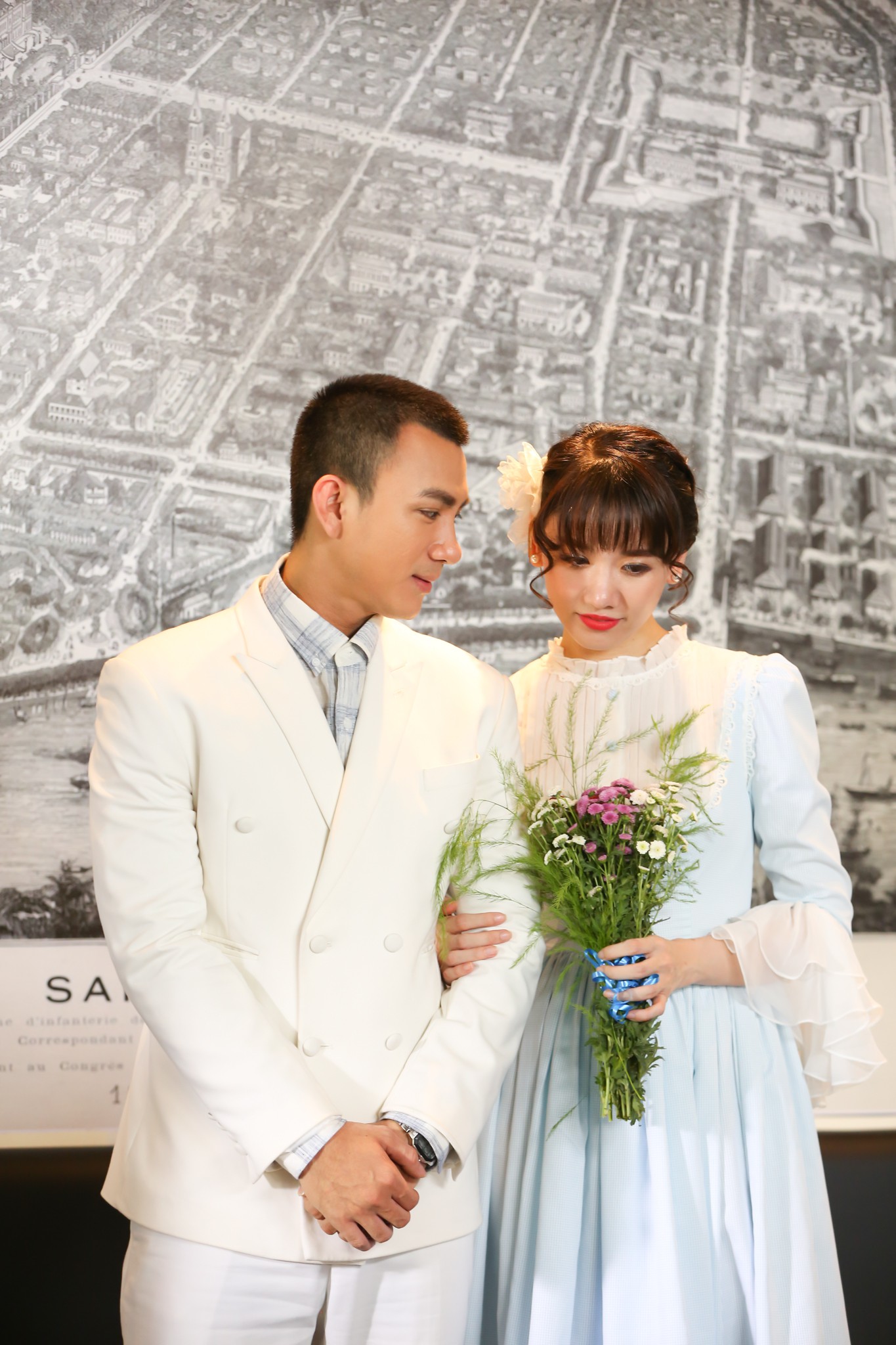 Hari Won chơi lớn: MV còn chưa nguội, đã tung thêm phim ngắn Là Cả Bầu Trời - Ảnh 4. Hari Won chơi lớn: MV còn chưa nguội, đã tung thêm phim ngắn Là Cả Bầu Trời - Ảnh 4.