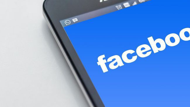 Facebook biết những gì về bạn? Ông trùm mạng xã hội đang quan sát bạn từ xa - Ảnh 2.