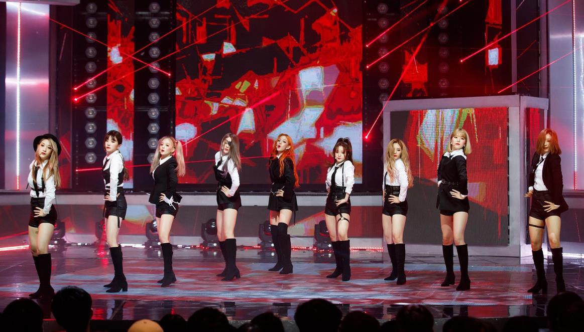 Lâu lắm rồi mới có một girlgroup cover nhạc f(x) được khen xuất sắc chẳng kém bản gốc - Ảnh 2. Lâu lắm rồi mới có một girlgroup cover nhạc f(x) được khen xuất sắc chẳng kém bản gốc - Ảnh 2.