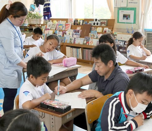 Tỷ lệ học sinh Nhật Bản không đến trường tăng - Ảnh 1.