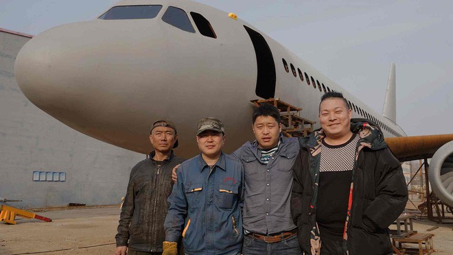 Sợ cả đời không được một lần lái máy bay, nông dân Trung Quốc tự chế riêng cho mình một chiếc - Ảnh 3.