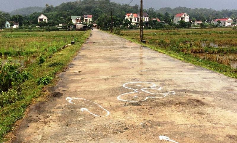 Xe máy tông trọng thương người phụ nữ rồi bỏ mặc chạy trốn khiến nạn nhân tử vong - Ảnh 1. Xe máy tông trọng thương người phụ nữ rồi bỏ mặc chạy trốn khiến nạn nhân tử vong - Ảnh 1.