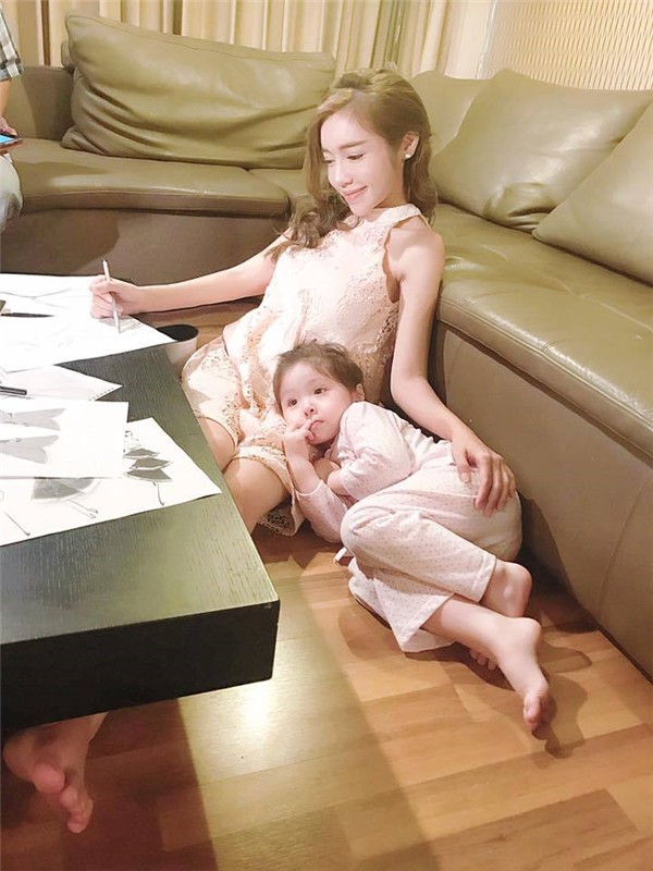 Cuộc sống “sang chảnh” của các nhóc tì sao Việt: Sống trong biệt thự triệu đô, được tặng xe hơi mừng sinh nhật - Ảnh 22.