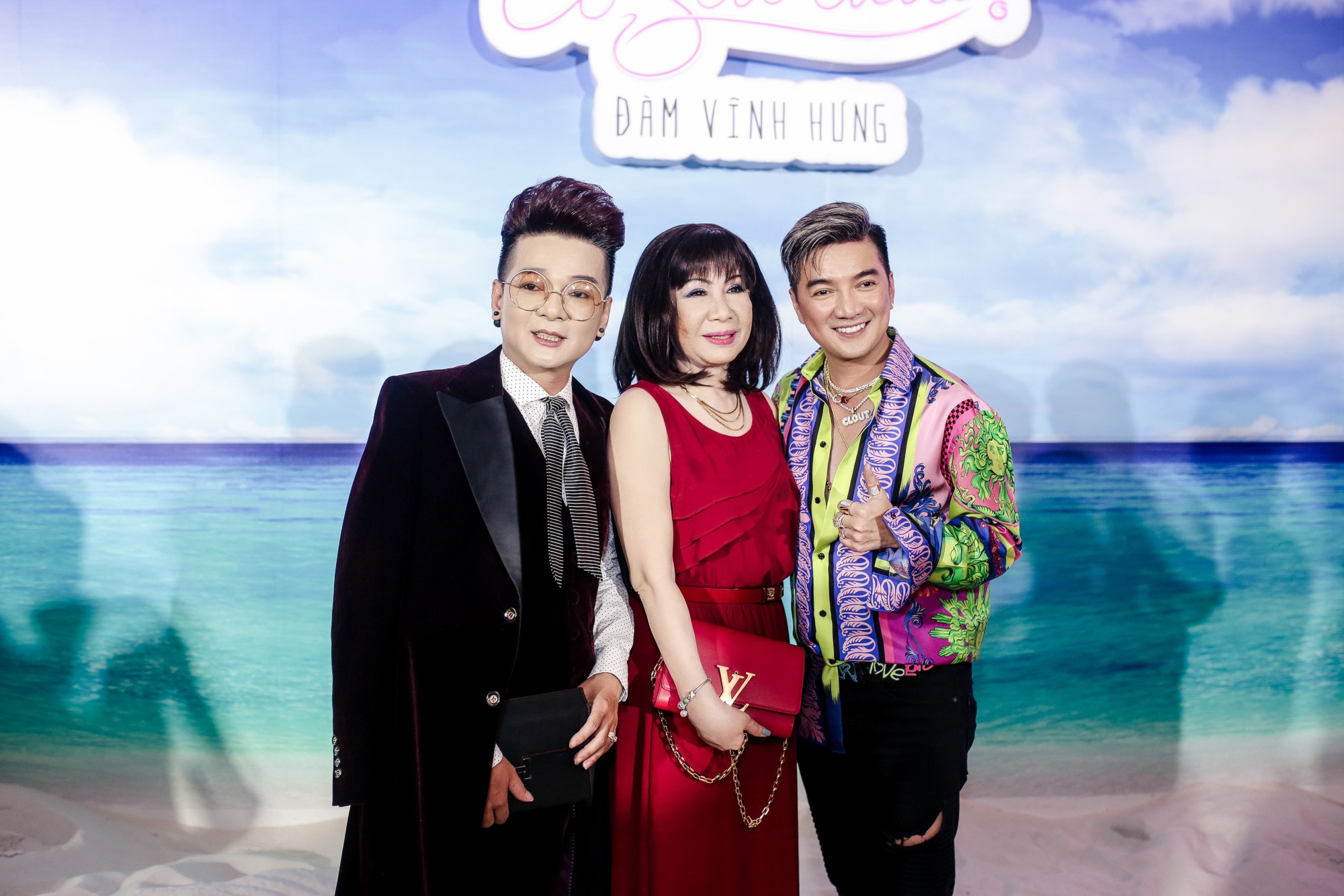Kêu gọi bạn bè mua album trong ngày sinh nhật, Đàm Vĩnh Hưng dùng toàn bộ 200 triệu bán đĩa để làm điều ý nghĩa này - Ảnh 12. Kêu gọi bạn bè mua album trong ngày sinh nhật, Đàm Vĩnh Hưng dùng toàn bộ 200 triệu bán đĩa để làm điều ý nghĩa này - Ảnh 12.