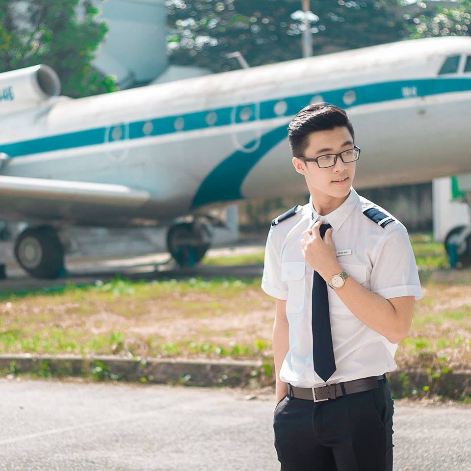 Cười tươi khi đi hiến máu, nam sinh đẹp trai lộ tên thật đặc biệt khi được hỏi xin info - Ảnh 2. Cười tươi khi đi hiến máu, nam sinh đẹp trai lộ tên thật đặc biệt khi được hỏi xin info - Ảnh 2.