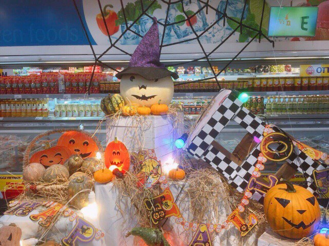 Ph&aacute;t cuồng với b&iacute; ng&ocirc; Halloween khổng lồ lần đầu được trồng ngay tại Việt Nam - Ảnh 5.