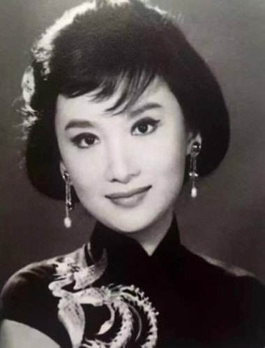 Nhà văn Kim Dung qua đời cùng ngày cùng tháng với người tình trong mộng - Ảnh 4.