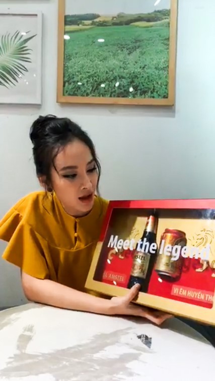 Angela Phương Trinh bất ngờ nhận quà Hà Lan cực “chất” từ chàng trai bí ẩn - Ảnh 7.