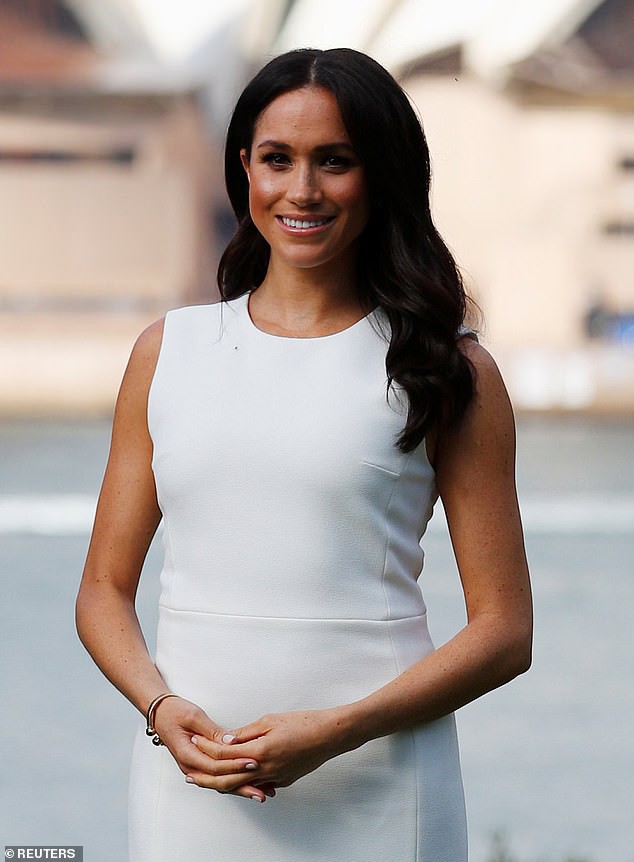 meghan-markle-5-15409647856261790514301.jpg