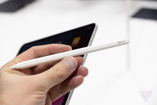 Ngắm ảnh cận cảnh iPad Pro mới: Chiếc tablet thiết kế toàn màn hình đầu tiên của Apple - Ảnh 4.