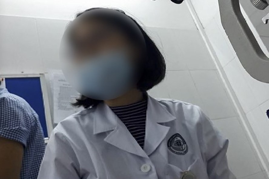 Bác sĩ bệnh viện Mắt T.Ư: Khám hộ là chuyện bình thường? - Ảnh 1. Bác sĩ bệnh viện Mắt T.Ư: Khám hộ là chuyện bình thường? - Ảnh 1.