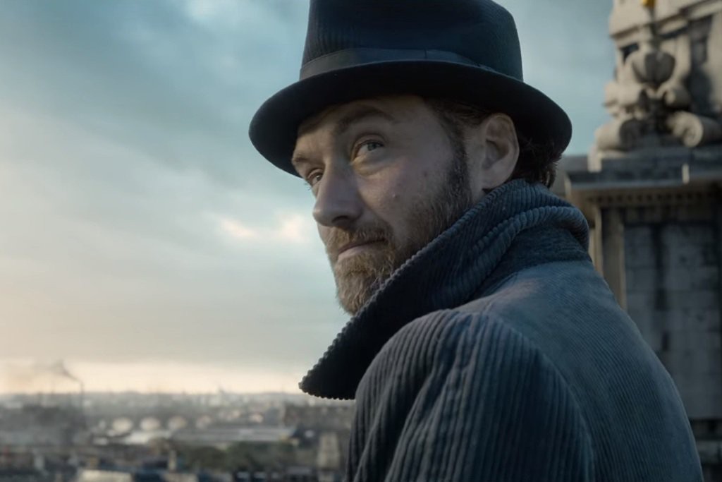 7 chi tiết quan trọng của Harry Potter được cài cắm ngay trong Fantastic Beasts 2 - Ảnh 4. 7 chi tiết quan trọng của Harry Potter được cài cắm ngay trong Fantastic Beasts 2 - Ảnh 4.