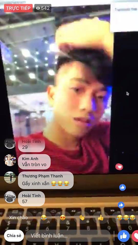 Văn Đức - Ngọc Nữ công khai Facetime, nói chuyện đầy ẩn ý - Ảnh 2.