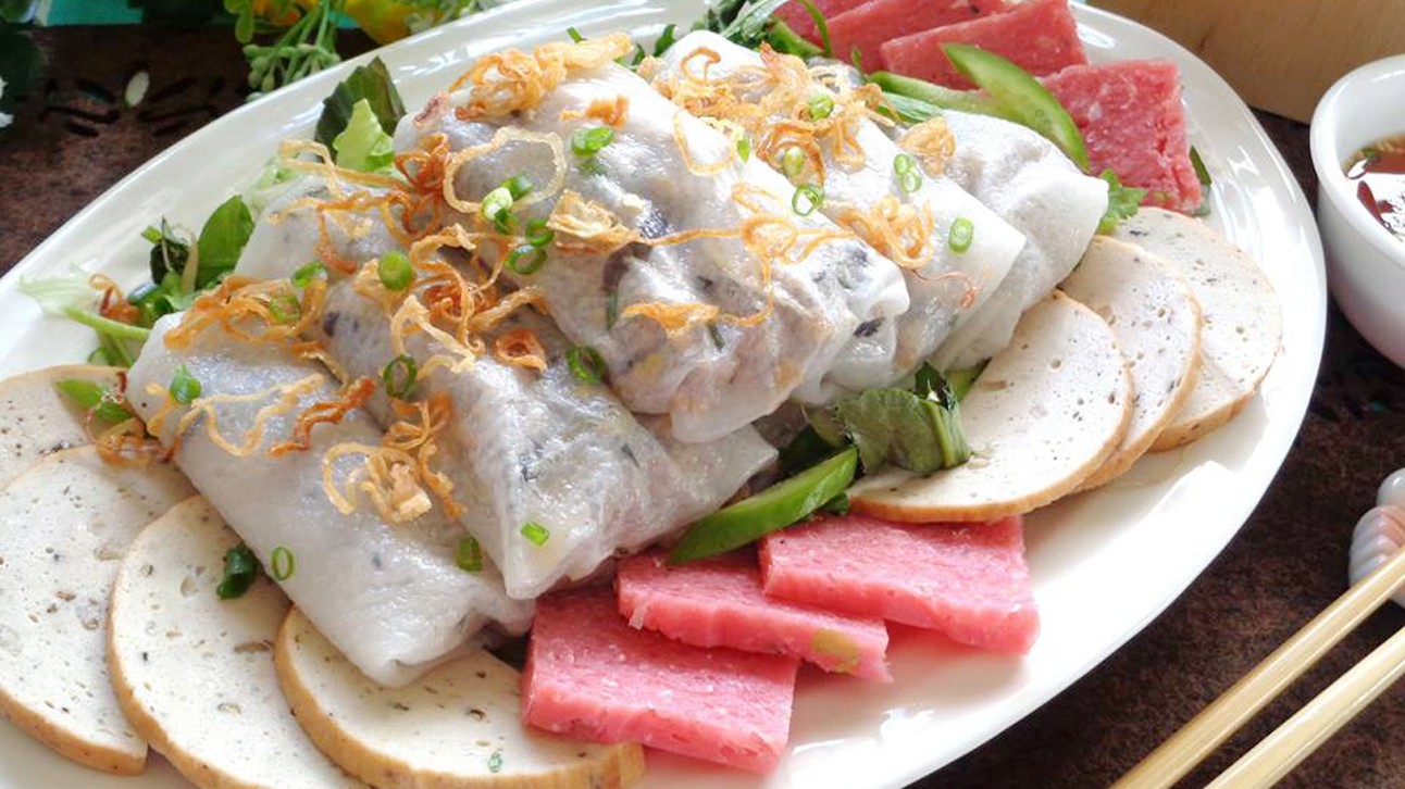 Dù chỉ là yếu tố phụ nhưng nem chua đã góp phần tô điểm cho nhiều món ngon ở Sài Gòn - Ảnh 8.