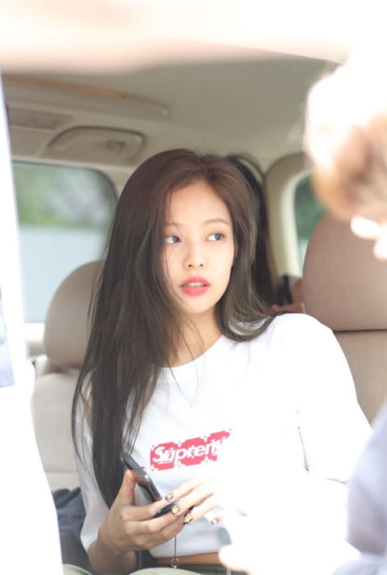 Bỏ qua thần thái, đặc điểm tự nhiên này giúp Jennie (Black Pink) lúc nào cũng sang chảnh và đẹp hoàn hảo - Ảnh 5. Bỏ qua thần thái, đặc điểm tự nhiên này giúp Jennie (Black Pink) lúc nào cũng sang chảnh và đẹp hoàn hảo - Ảnh 5.