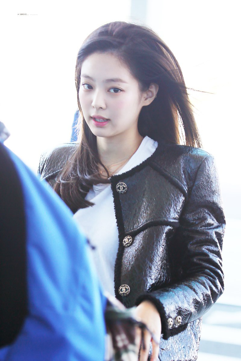 Bỏ qua thần thái, đặc điểm tự nhiên này giúp Jennie (Black Pink) lúc nào cũng sang chảnh và đẹp hoàn hảo - Ảnh 4. Bỏ qua thần thái, đặc điểm tự nhiên này giúp Jennie (Black Pink) lúc nào cũng sang chảnh và đẹp hoàn hảo - Ảnh 4.