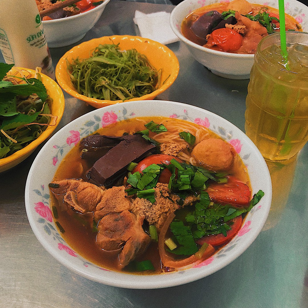 Cuối tuần rảnh rang thử lượn lờ khu Nguyễn Cảnh Chân để khám phá ra hàng loạt món ngon này xem - Ảnh 4. Cuối tuần rảnh rang thử lượn lờ khu Nguyễn Cảnh Chân để khám phá ra hàng loạt món ngon này xem - Ảnh 4.