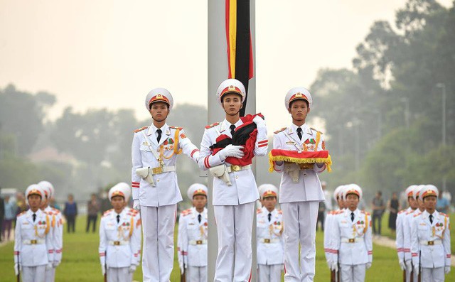 Lễ thượng cờ rủ quốc tang cố Tổng Bí thư Đỗ Mười - Ảnh 1.