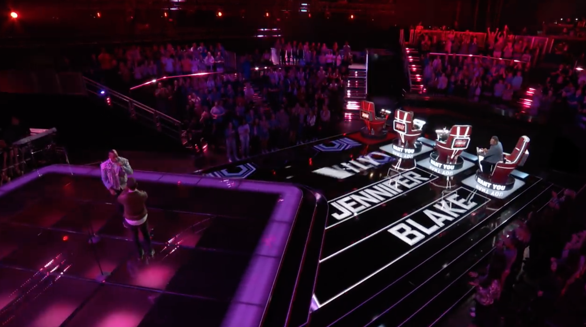 The Voice US: Trường quay dậy sóng với phần thi giấu mặt của 2 anh chàng yêu nhau - Ảnh 3. The Voice US: Trường quay dậy sóng với phần thi giấu mặt của 2 anh chàng yêu nhau - Ảnh 3.