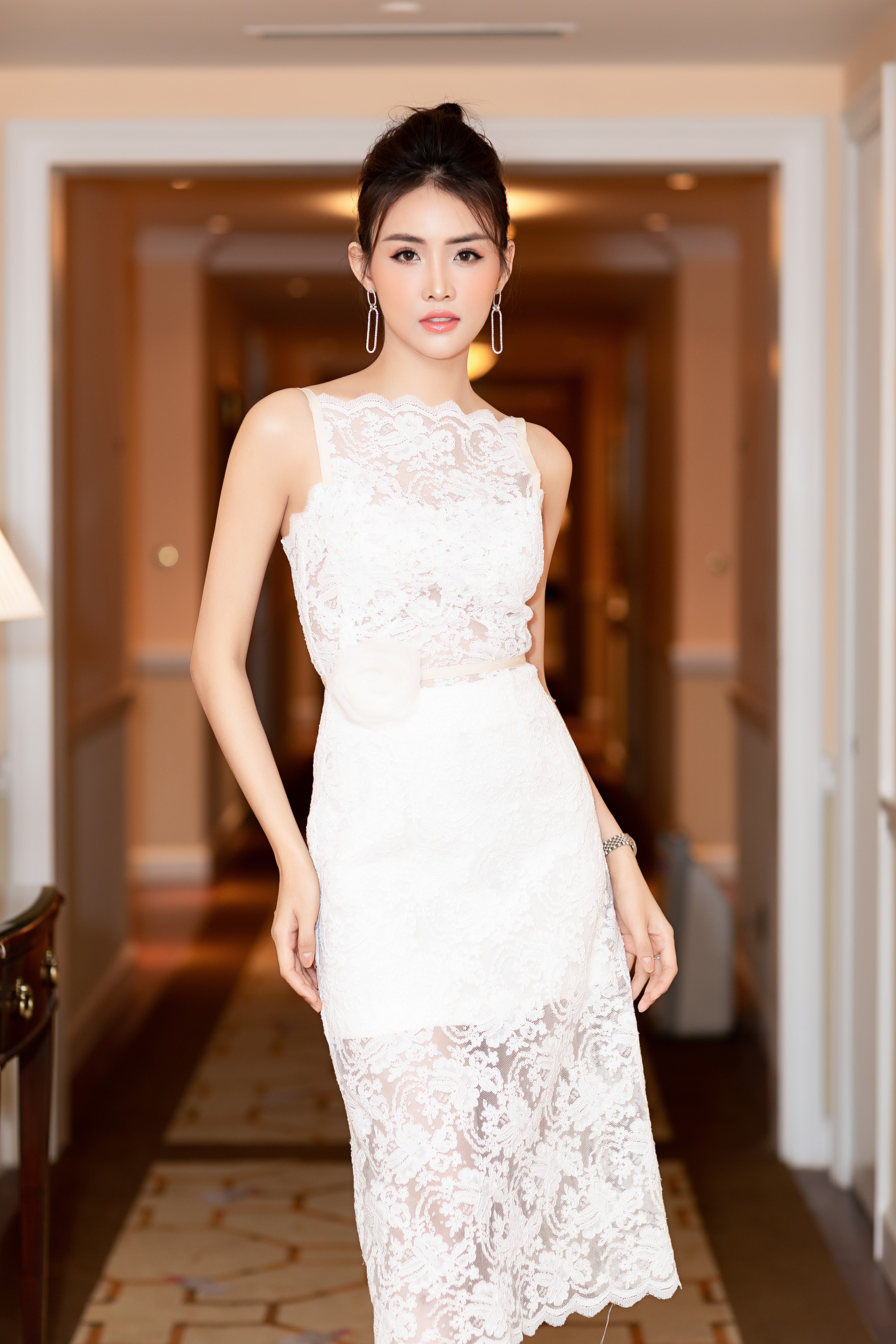 Ngày càng xinh đẹp, fan kỳ vọng Á hậu Trương Mỹ Nhân sẽ chinh chiến tại đấu trường nhan sắc quốc tế - Ảnh 6. Ngày càng xinh đẹp, fan kỳ vọng Á hậu Trương Mỹ Nhân sẽ chinh chiến tại đấu trường nhan sắc quốc tế - Ảnh 6.