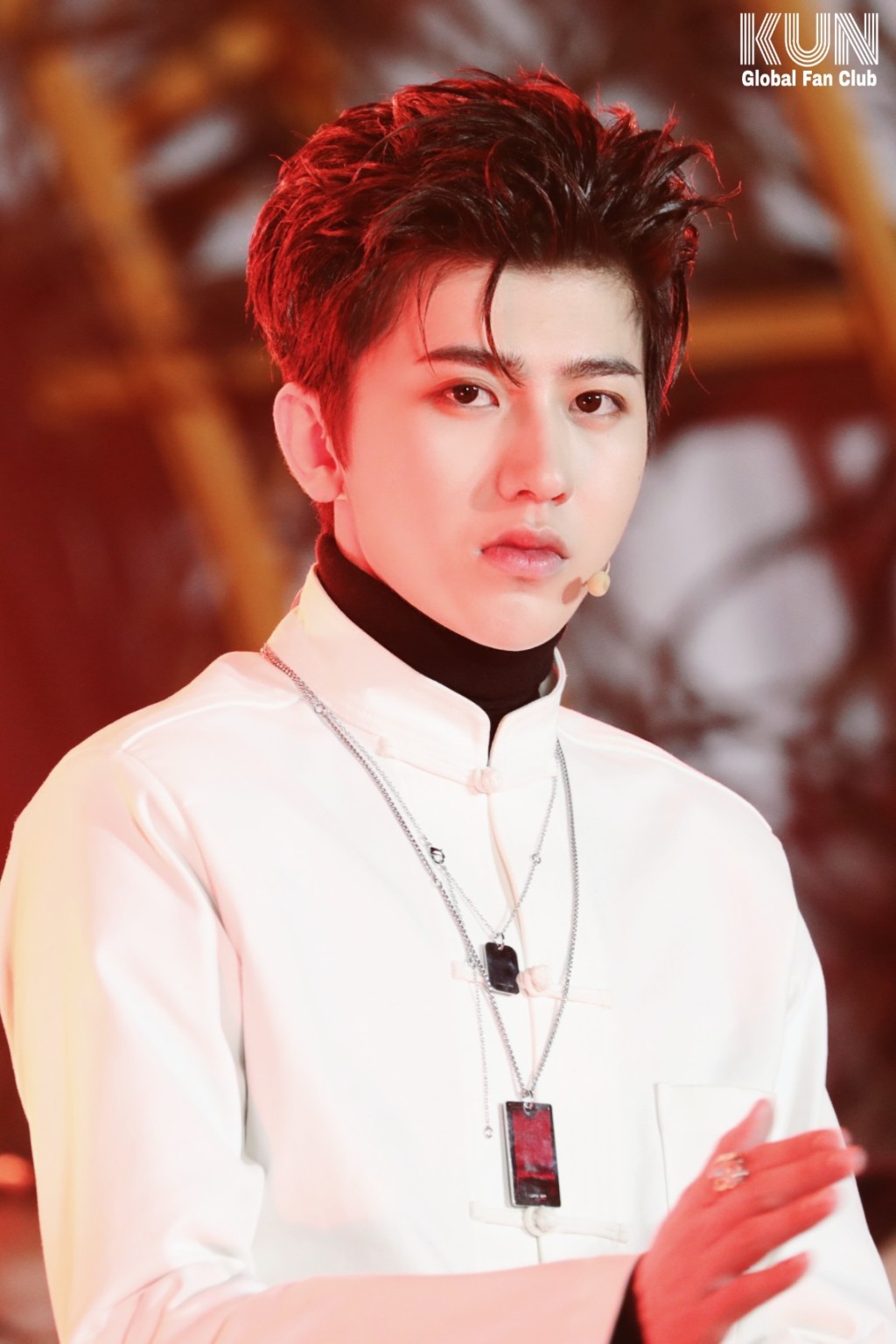 Th&aacute;i Từ Kh&ocirc;n: Ch&agrave;ng &ldquo;center quốc d&acirc;n&rdquo; khiến chị em xứ Trung phải &ocirc;m tim h&uacute; h&eacute;t l&agrave; ai? - Ảnh 1.