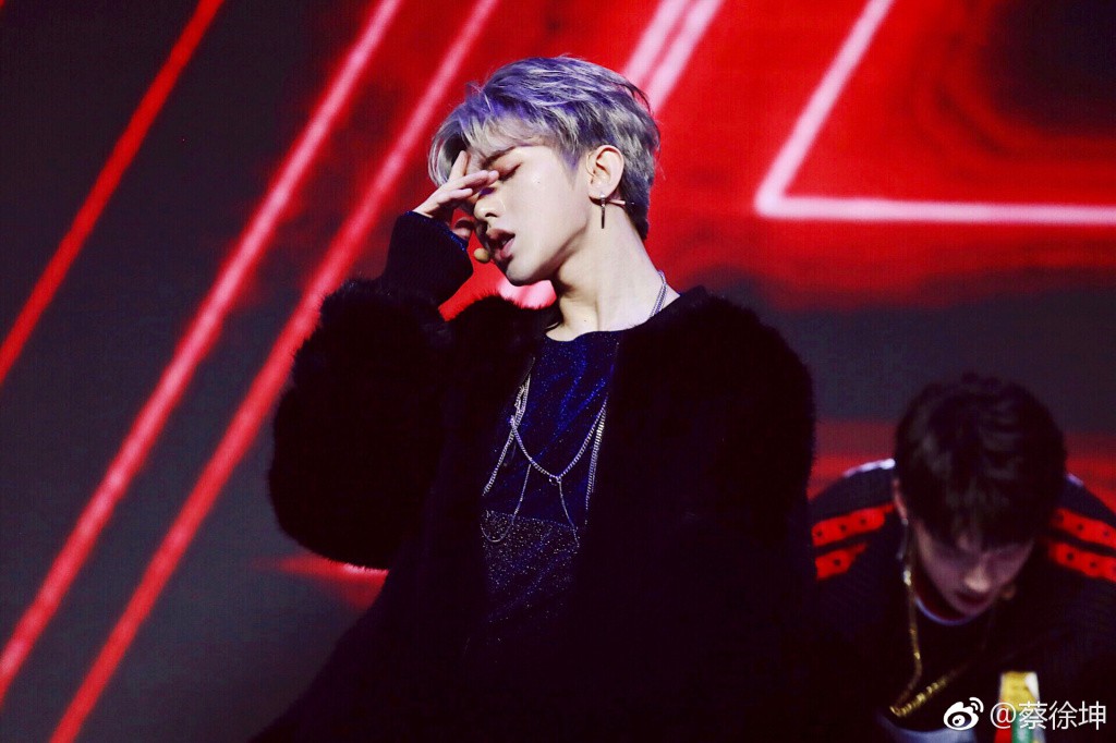 Th&aacute;i Từ Kh&ocirc;n: Ch&agrave;ng &ldquo;center quốc d&acirc;n&rdquo; khiến chị em xứ Trung phải &ocirc;m tim h&uacute; h&eacute;t l&agrave; ai? - Ảnh 2.