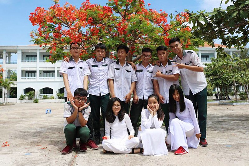 Parody Haru Haru của teen Ninh Thuận cán mốc 2 triệu view, được bạn bè quốc tế khen hết lời - Ảnh 8. Parody Haru Haru của teen Ninh Thuận cán mốc 2 triệu view, được bạn bè quốc tế khen hết lời - Ảnh 8.