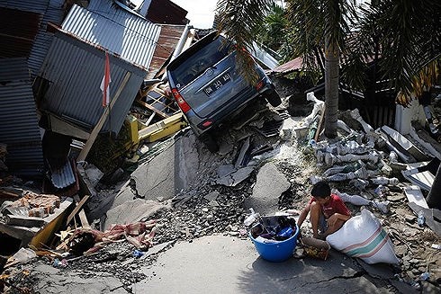 Liên Hợp Quốc huy động hơn 50 triệu USD cứu trợ khẩn cấp Indonesia - Ảnh 1.