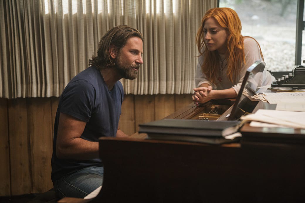 A Star Is Born và mối quan hệ cộng sinh thú vị với sự nghiệp âm nhạc của Lady Gaga - Ảnh 6. A Star Is Born và mối quan hệ cộng sinh thú vị với sự nghiệp âm nhạc của Lady Gaga - Ảnh 6.