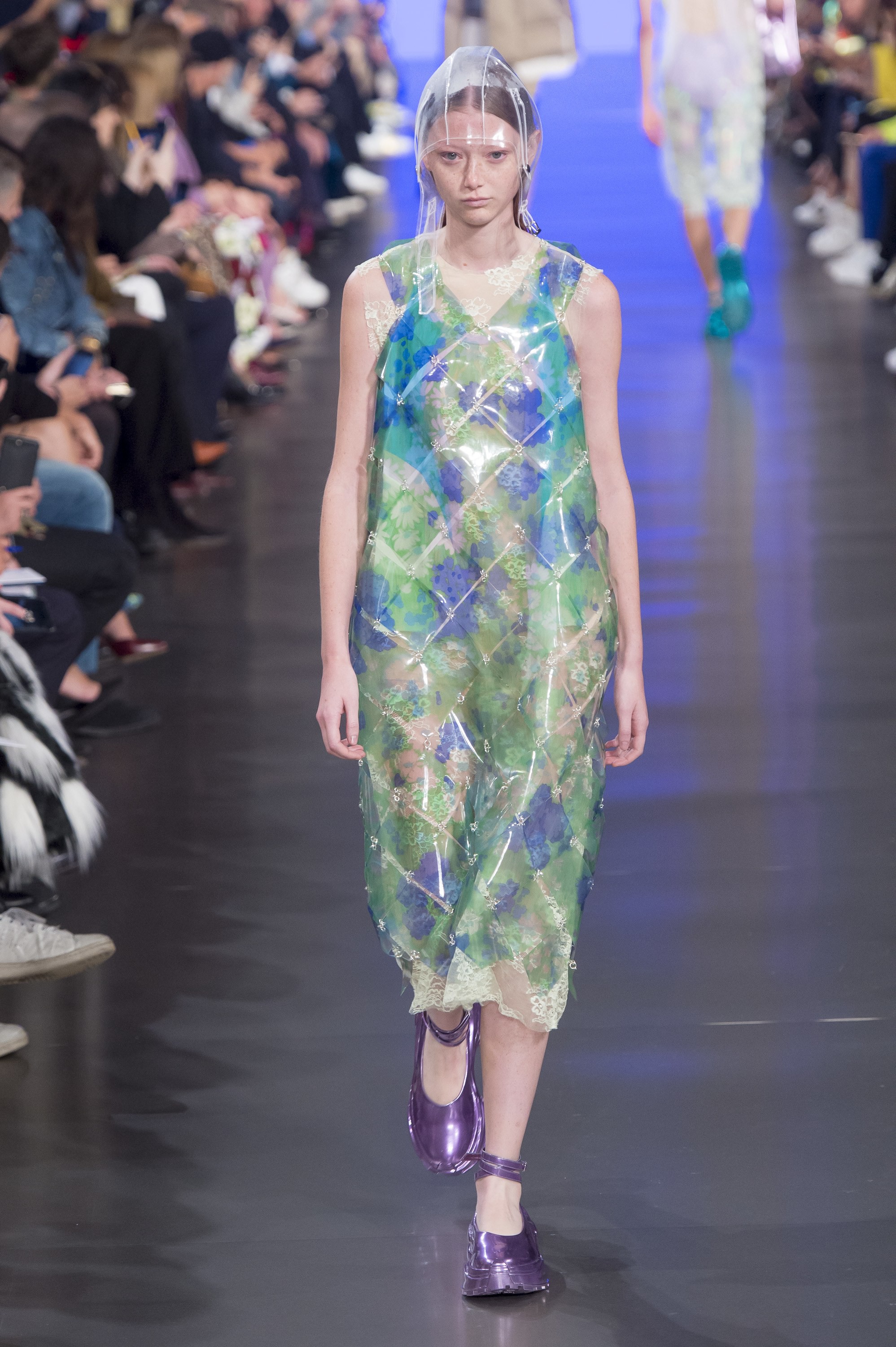 Top BST đỉnh nhất Paris Fashion Week do Vogue Mỹ chọn: Chanel vẫn an tọa, Gucci và Dior thì mất hút - Ảnh 11. Top BST đỉnh nhất Paris Fashion Week do Vogue Mỹ chọn: Chanel vẫn an tọa, Gucci và Dior thì mất hút - Ảnh 11.