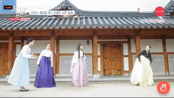 Bó tay với phong cách chụp ảnh hanbok tập thể bá đạo của Ji Hyo, Joy (Red Velvet) và hội chị em - Ảnh 5.