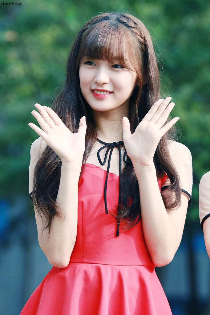 Arin (Oh My Girl) Chỉ Chạm Đến Đỉnh Cao Nhan Sắc Khi Từ Bỏ Tóc Mái Mưa Quen  Thuộc