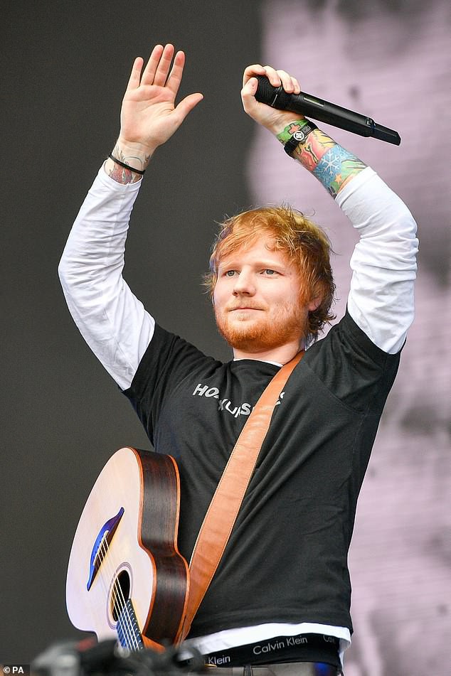 Từng vô gia cư suốt 2 năm, Ed Sheeran giờ có thu nhập đến 2,2 tỷ mỗi ngày và soán ngôi cả Adele - Ảnh 3.