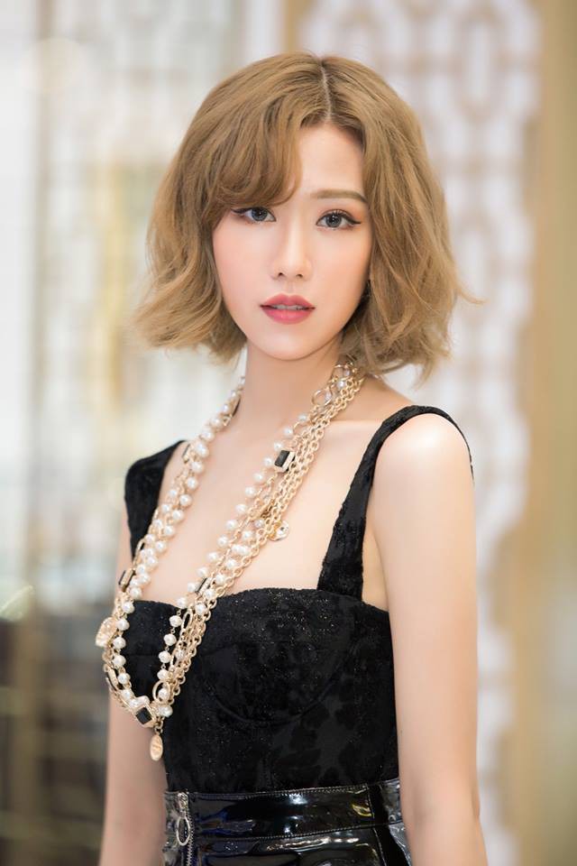 Xuất hiện với diện mạo khác đến không nhận ra, Min đã nhập hội đập mặt xây lại của các chị em Vbiz? - Ảnh 3. Xuất hiện với diện mạo khác đến không nhận ra, Min đã nhập hội đập mặt xây lại của các chị em Vbiz? - Ảnh 3.