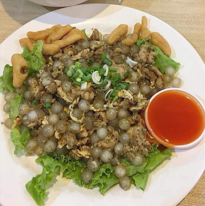 Mâm cơm 3 món dành cho con nghiện trà sữa: Trân châu chiên trứng, trân châu xào thịt bò và canh rau cải trân châu - Ảnh 2. Mâm cơm 3 món dành cho con nghiện trà sữa: Trân châu chiên trứng, trân châu xào thịt bò và canh rau cải trân châu - Ảnh 2.