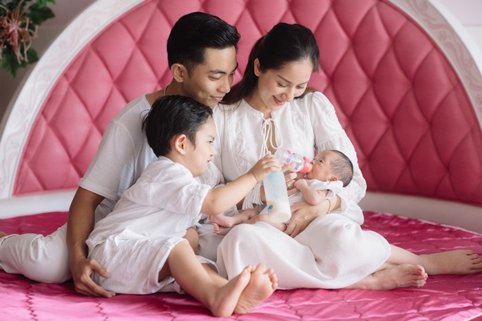 Tá»«ng bá» bÃ n tÃ¡n lÃ  âÄÅ©a lá»châ, cuá»c sá»ng hiá»n táº¡i cá»§a nhá»¯ng cáº·p ÄÃ´i nÃ y ra sao? - áº¢nh 5.