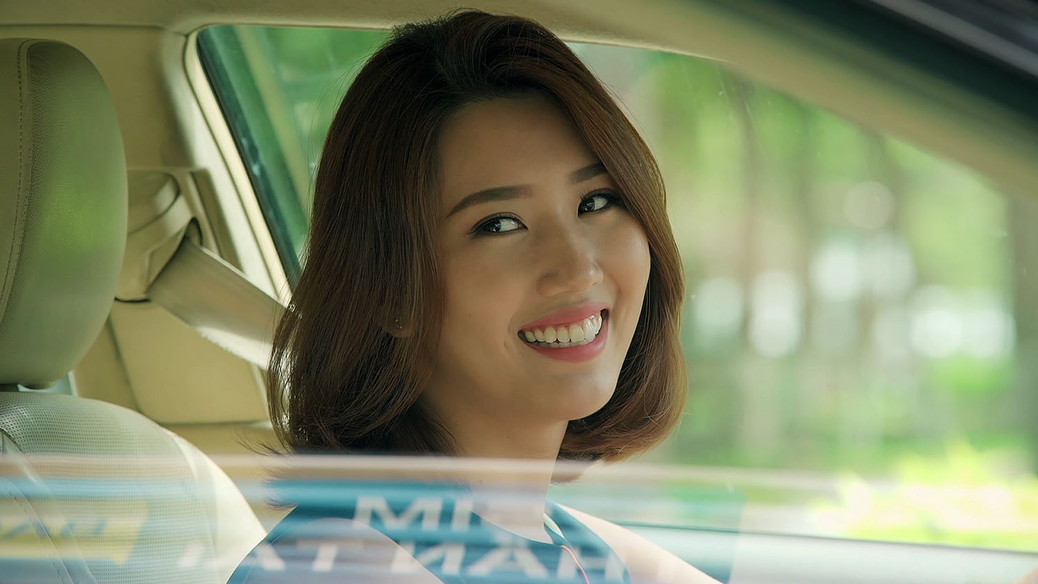 Clip: Diễn xuất lột xác thuyết phục qua từng tập của người đẹp đóng phim Thúy Ngân trong Gạo Nếp Gạo Tẻ - Ảnh 6. Clip: Diễn xuất lột xác thuyết phục qua từng tập của người đẹp đóng phim Thúy Ngân trong Gạo Nếp Gạo Tẻ - Ảnh 6.