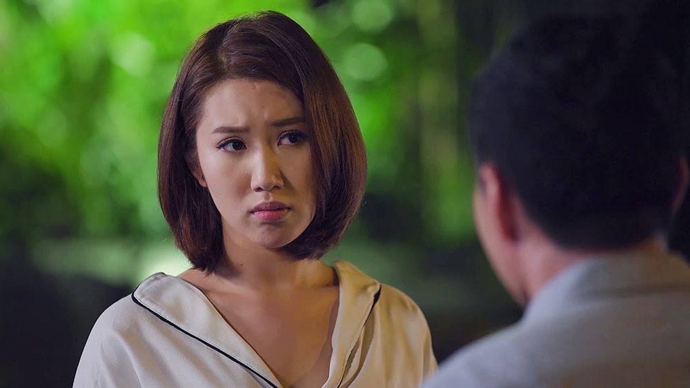 Clip: Diễn xuất lột xác thuyết phục qua từng tập của người đẹp đóng phim Thúy Ngân trong Gạo Nếp Gạo Tẻ - Ảnh 7. Clip: Diễn xuất lột xác thuyết phục qua từng tập của người đẹp đóng phim Thúy Ngân trong Gạo Nếp Gạo Tẻ - Ảnh 7.