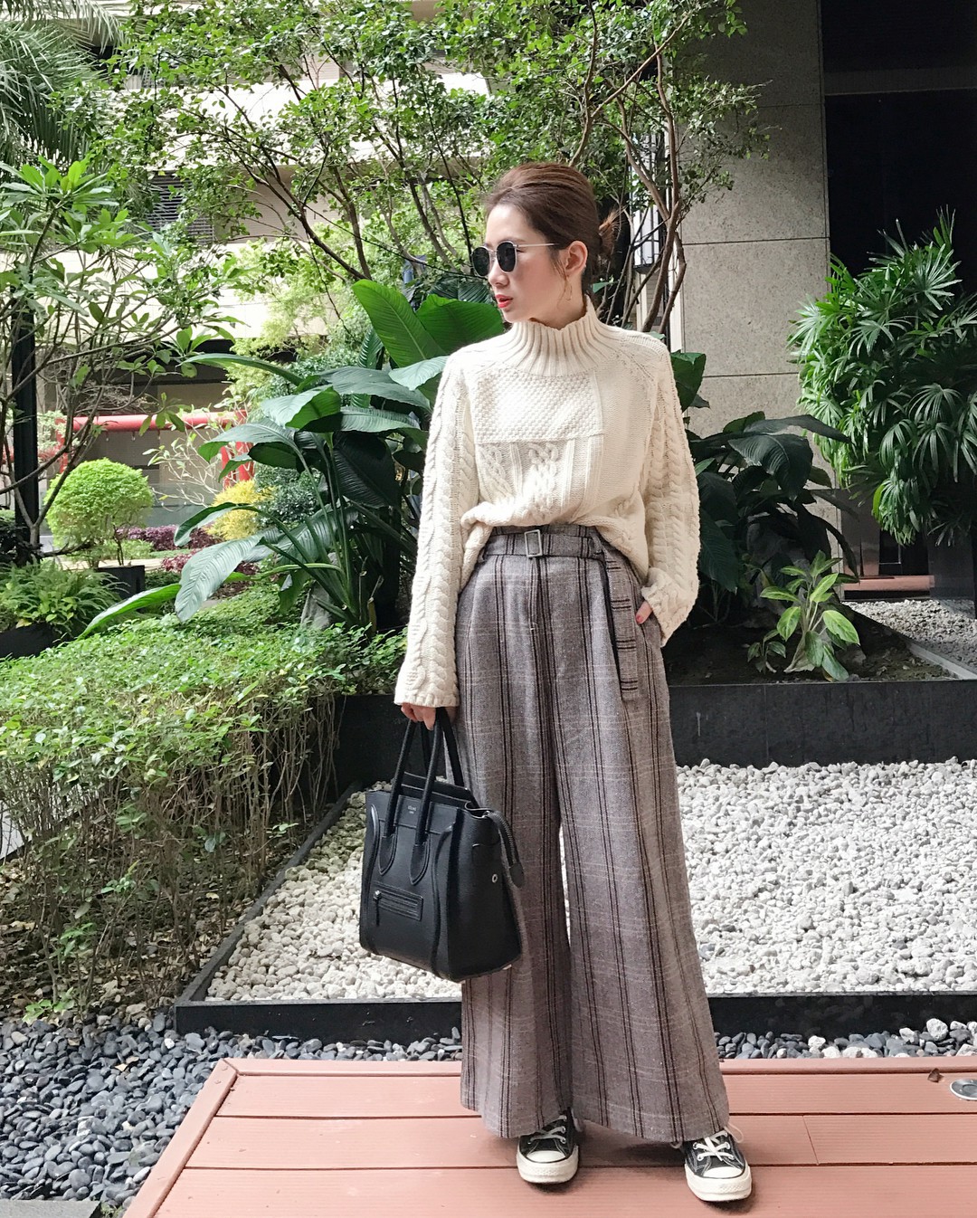 Giấu dáng “đỉnh” nhất vẫn là quần ống suông nhưng mặc sao không bị luộm thuộm thì các nàng cần nhớ 3 tips sau - Ảnh 3. Giấu dáng “đỉnh” nhất vẫn là quần ống suông nhưng mặc sao không bị luộm thuộm thì các nàng cần nhớ 3 tips sau - Ảnh 3.