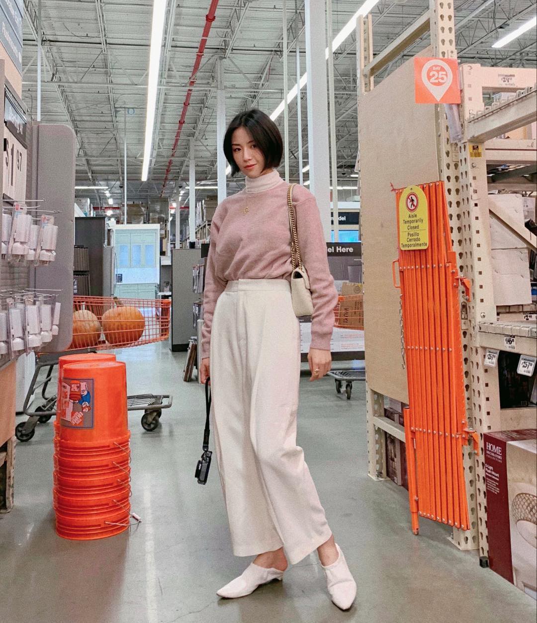Giấu dáng “đỉnh” nhất vẫn là quần ống suông nhưng mặc sao không bị luộm thuộm thì các nàng cần nhớ 3 tips sau - Ảnh 4. Giấu dáng “đỉnh” nhất vẫn là quần ống suông nhưng mặc sao không bị luộm thuộm thì các nàng cần nhớ 3 tips sau - Ảnh 4.