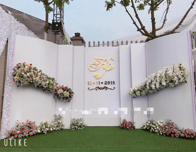 Hé lộ chi tiết khủng trong đám cưới của cặp đôi chi 1 tỷ tiền trang trí, cổng chào như cung điện, ca sĩ Ngọc Sơn về biểu diễn - Ảnh 4.